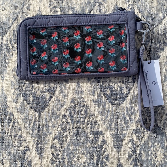 NWT Vera Bradley RFID Tech wristlet. 2 Gray and 1 navy. - Picture 5 of 9